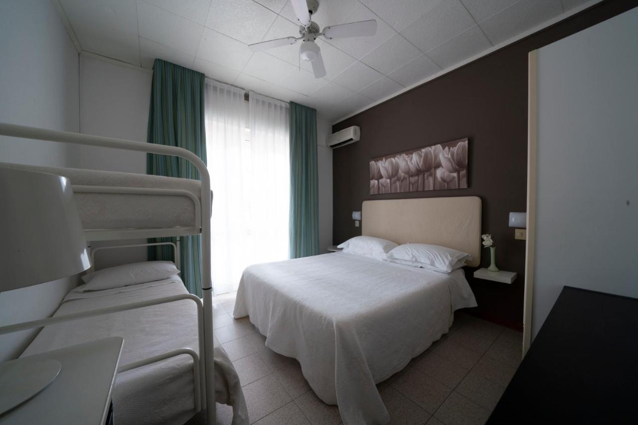 Hotel Maarea Milano Marittima Extérieur photo