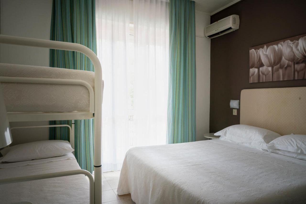 Hotel Maarea Milano Marittima Extérieur photo